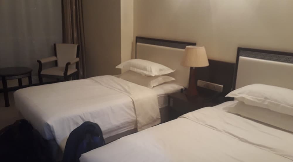 Double or Twin Room - Photo 3