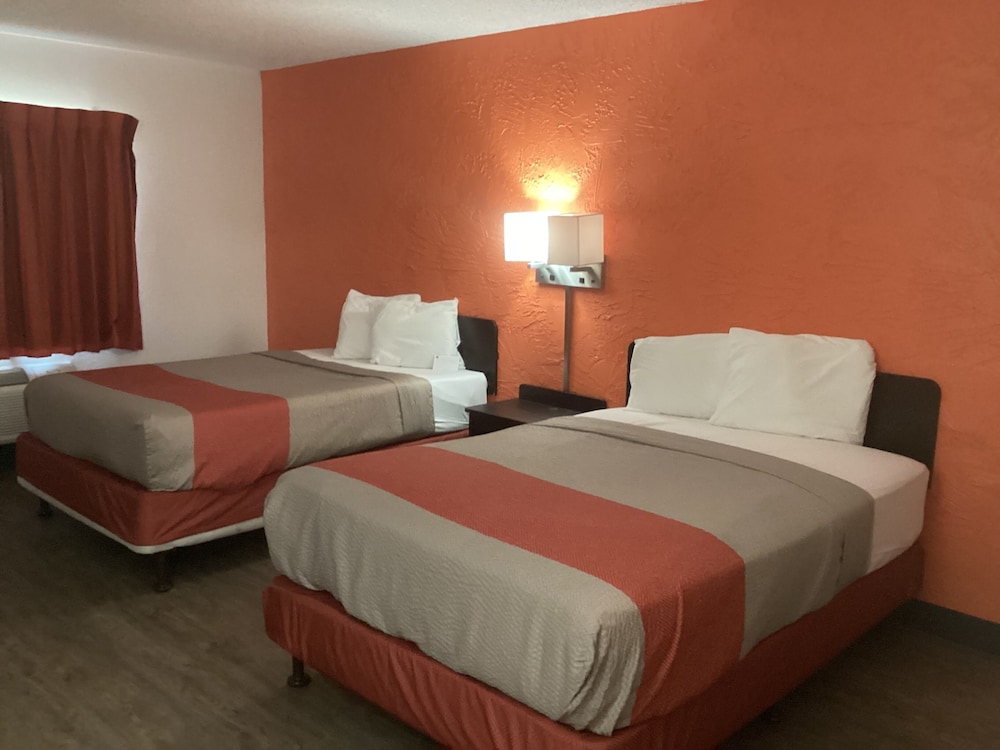 Premium Room, 2 Double Beds, Non Smoking, Refrigerator photo 3