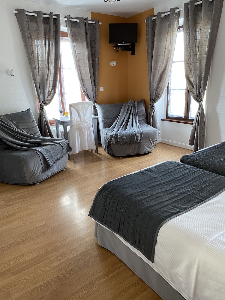 Superior Twin Room, 2 Twin Beds photo 3