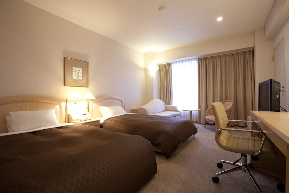 Superior Twin Room, Multiple Beds, Smoking photo 2