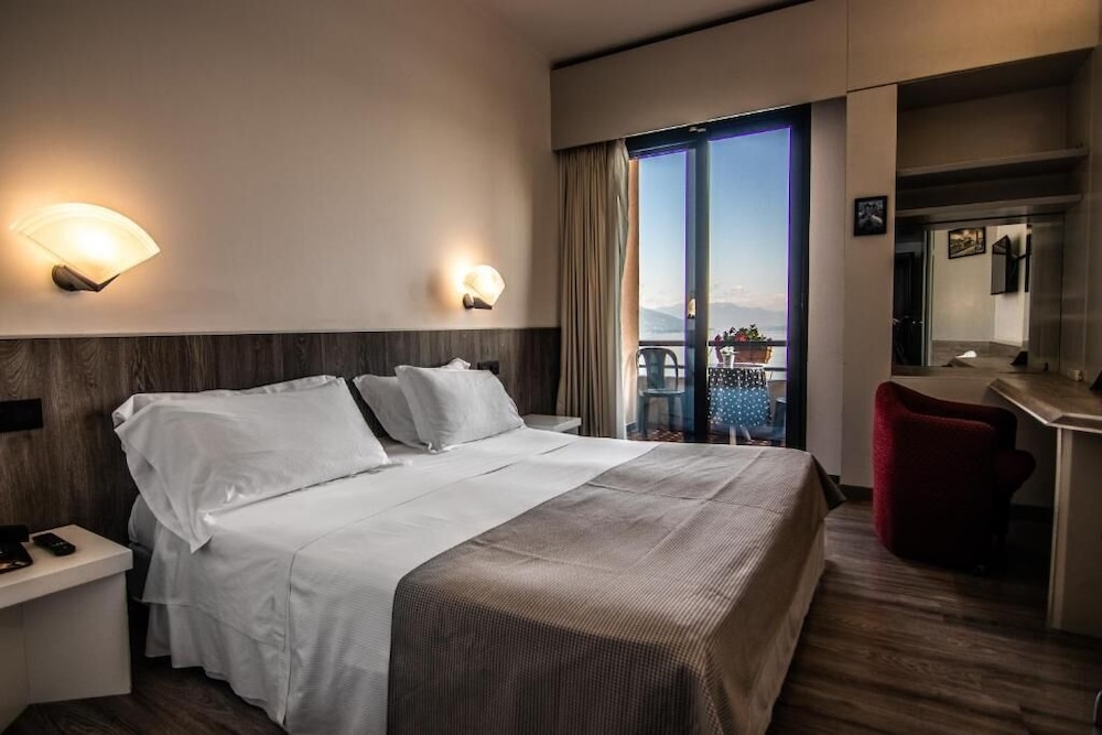 Camera con Balcone, vista lago - Photo 2