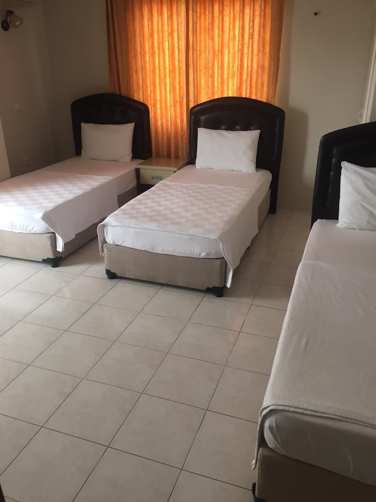 Triple Room photo 2