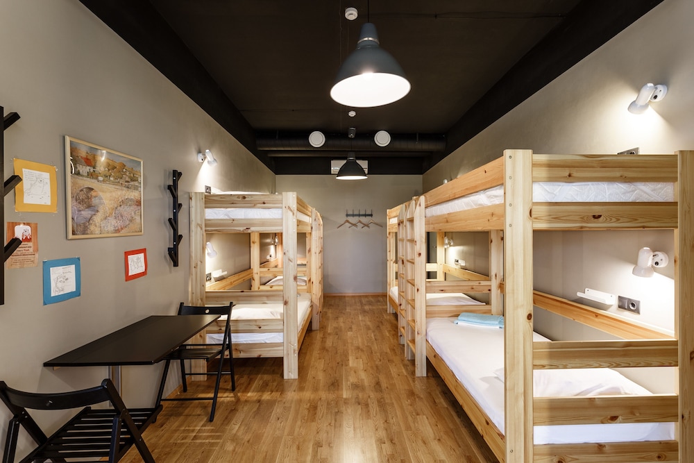 Shared Dormitory (Bed in 6-Bed Room) photo 1