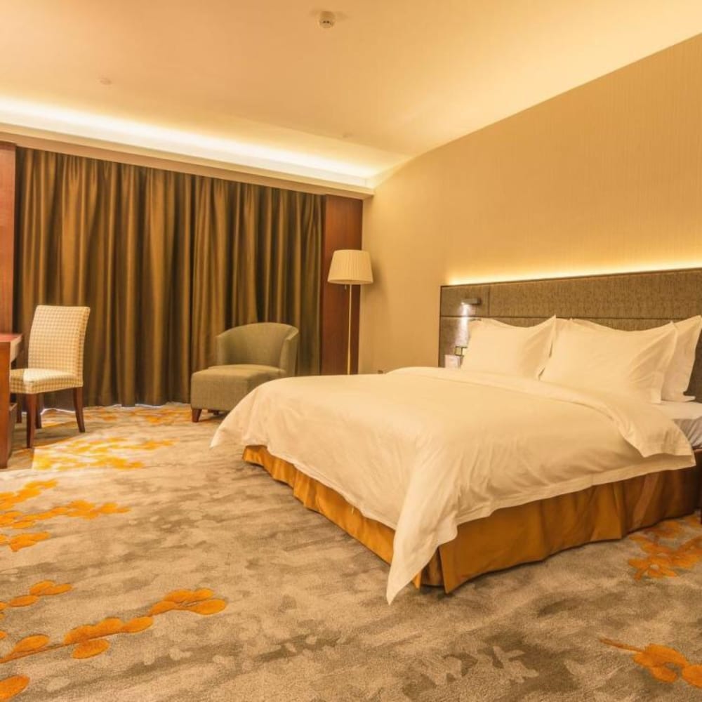 Business Double Room - Photo 1