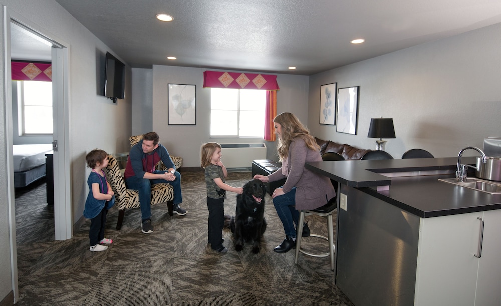 Two Bedroom Suite (Waterpark and Fun Center is closed every Monday and Tuesday) photo 1