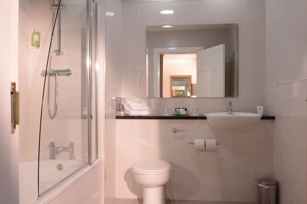 Family Room, 2 Double Beds - Photo 2