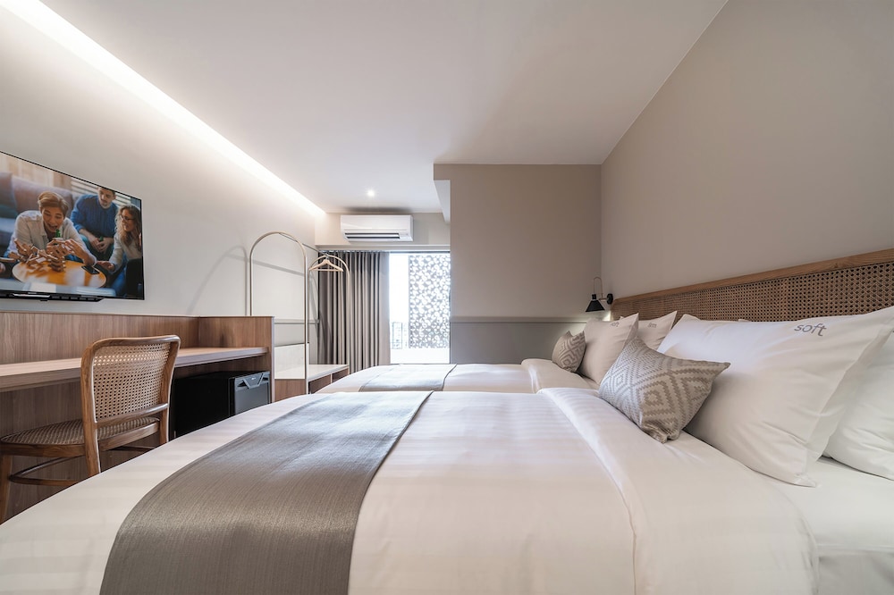 Deluxe Studio, 2 Twin Beds