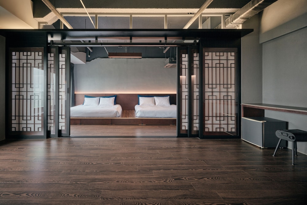 Signature Ondol For 6 Pax (Two Bed)