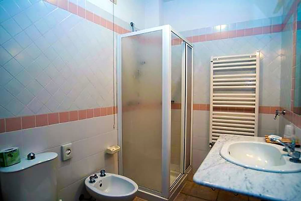 Classic Double or Twin Room photo 3
