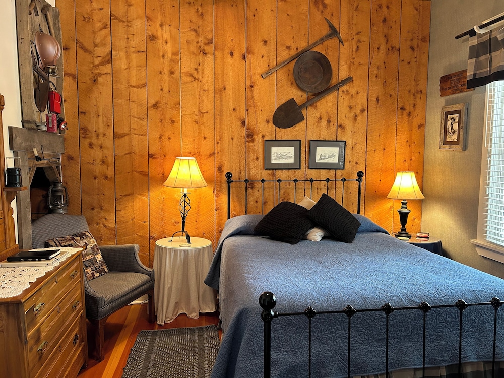 Comfort Suite Miners Suite
