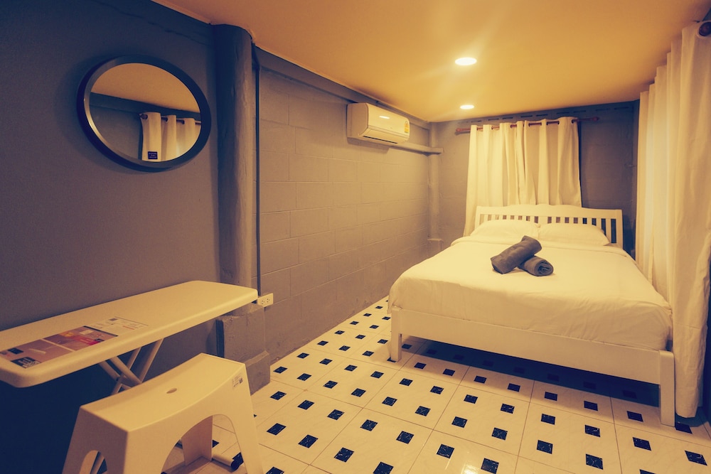 Standard Double Room - Photo 7