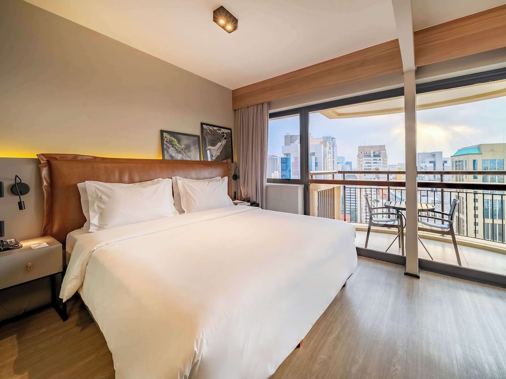 Executive Room, 1 King Bed - Photo 4