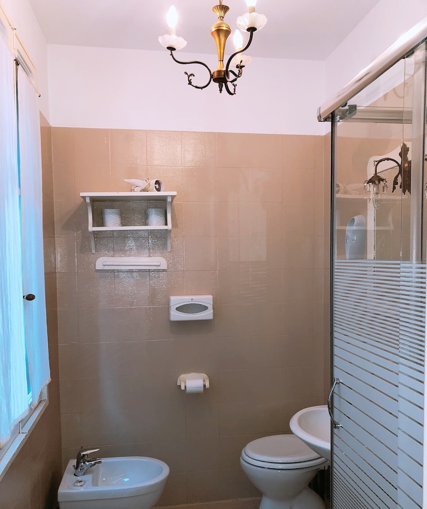 Double or Twin Room photo 2