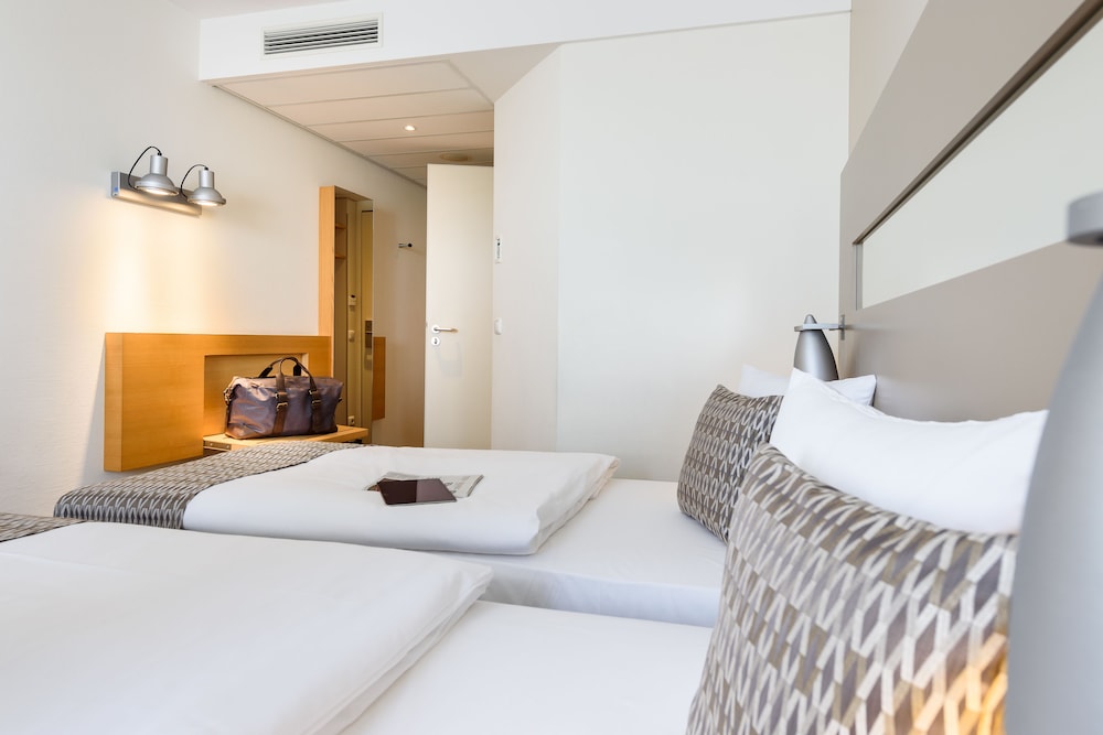 Standard Room, 1 Double Bed - Photo 2