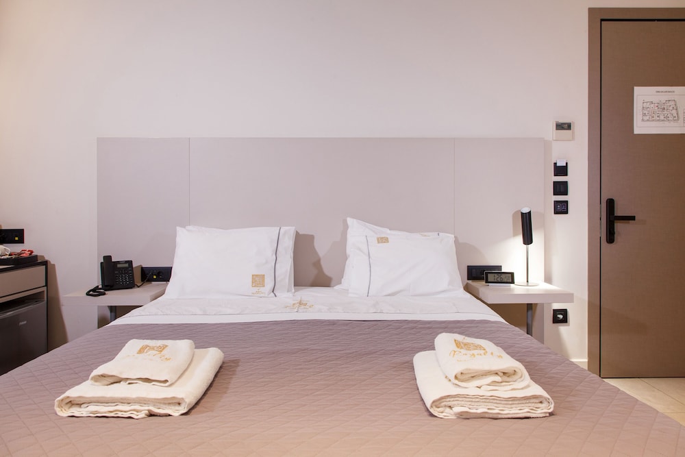 Classic Double Room