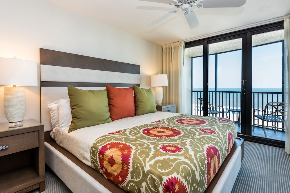 Two Bedroom Condo BEACHFRONT photo 1