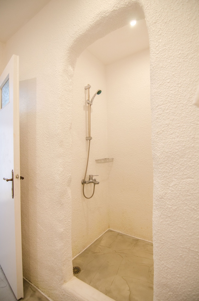 Superior Triple Room photo 2
