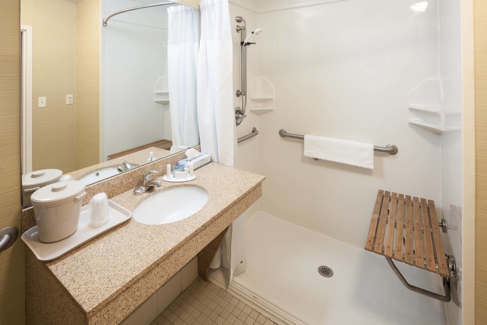 Suite, Multiple Beds photo 2