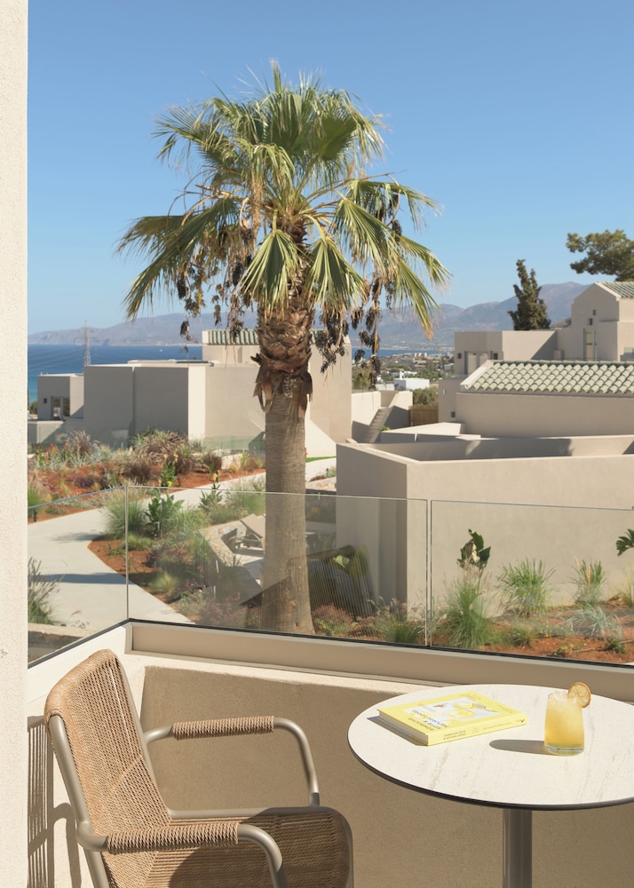 Suite Garden view - Photo 6