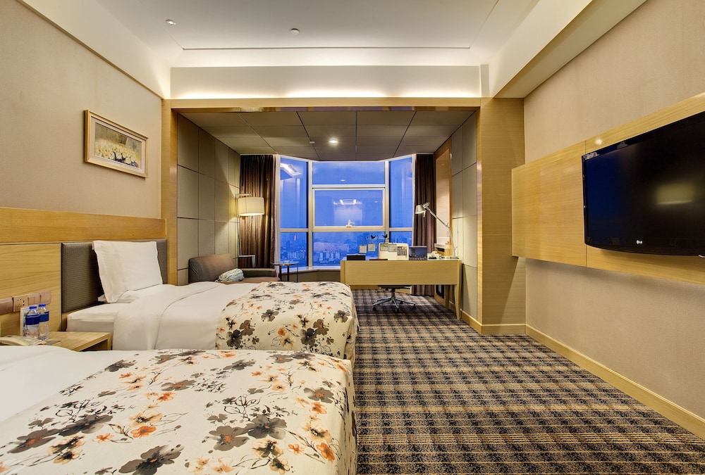 Deluxe Double or Twin Room, 1 Bedroom, River View photo 2