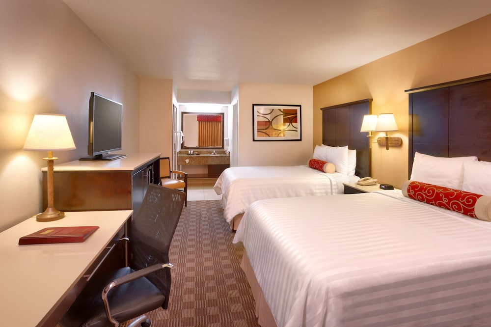 Executive Suite, 1 Bedroom - Photo 4