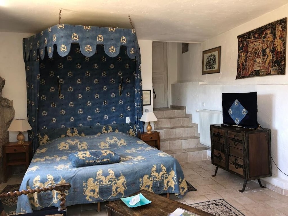 Suite - Photo 4