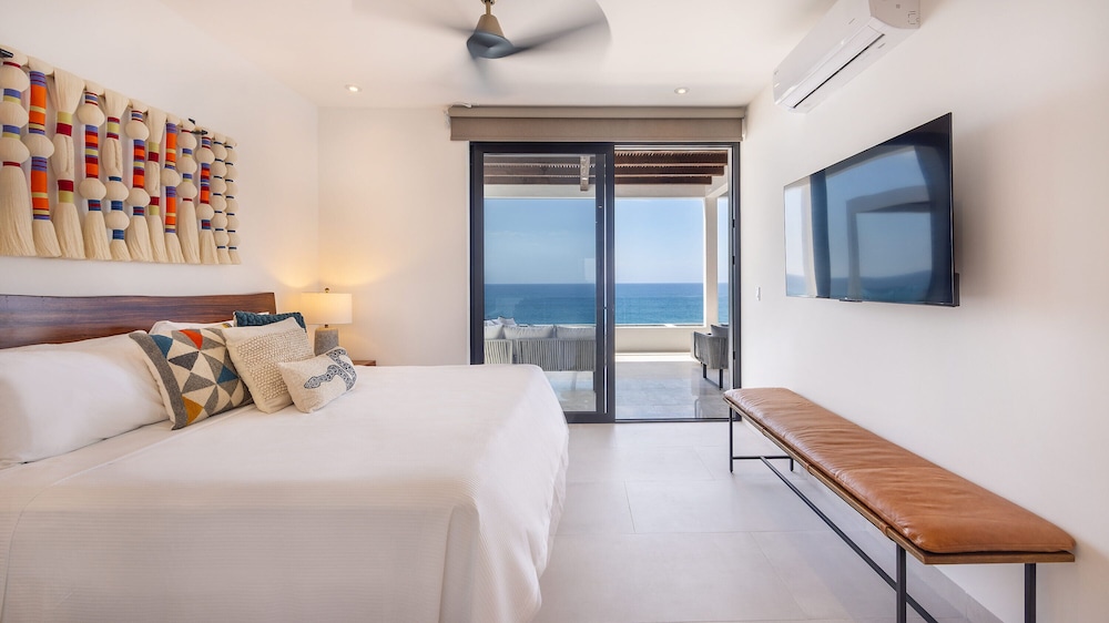 Premium Condo, 3 Bedrooms photo 1
