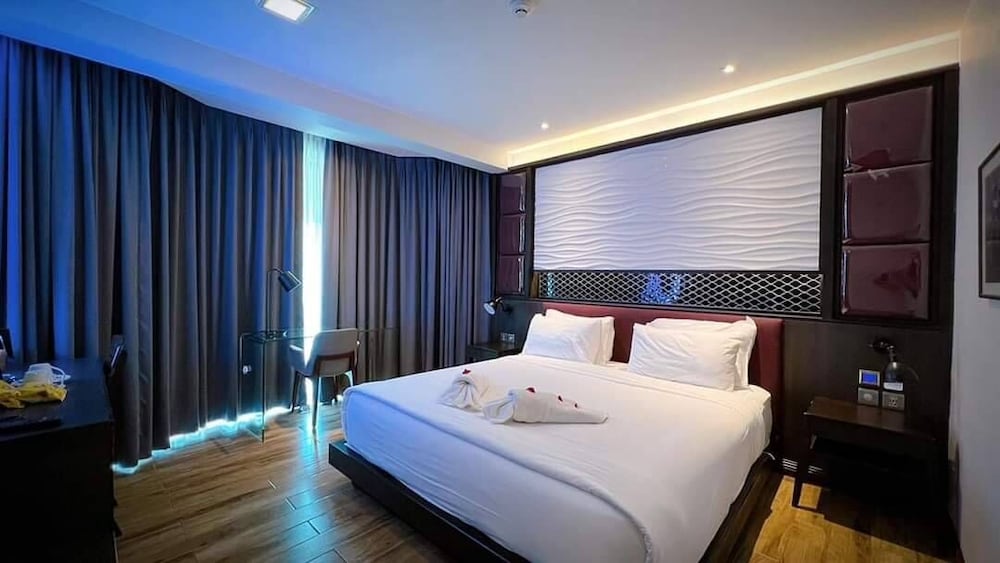 Deluxe Double Room photo 2