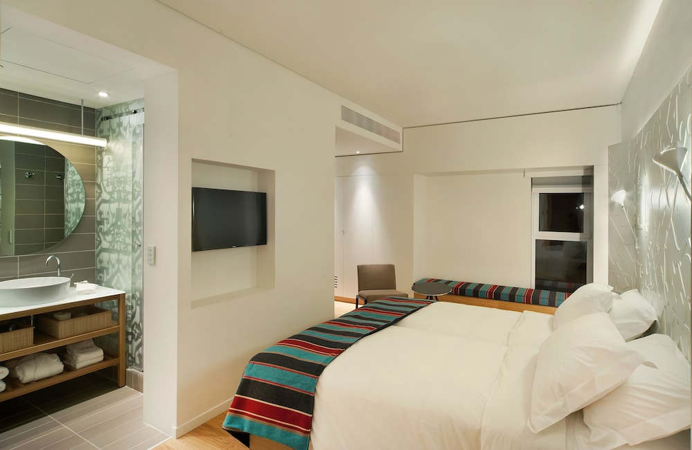Deluxe Room - Photo 2
