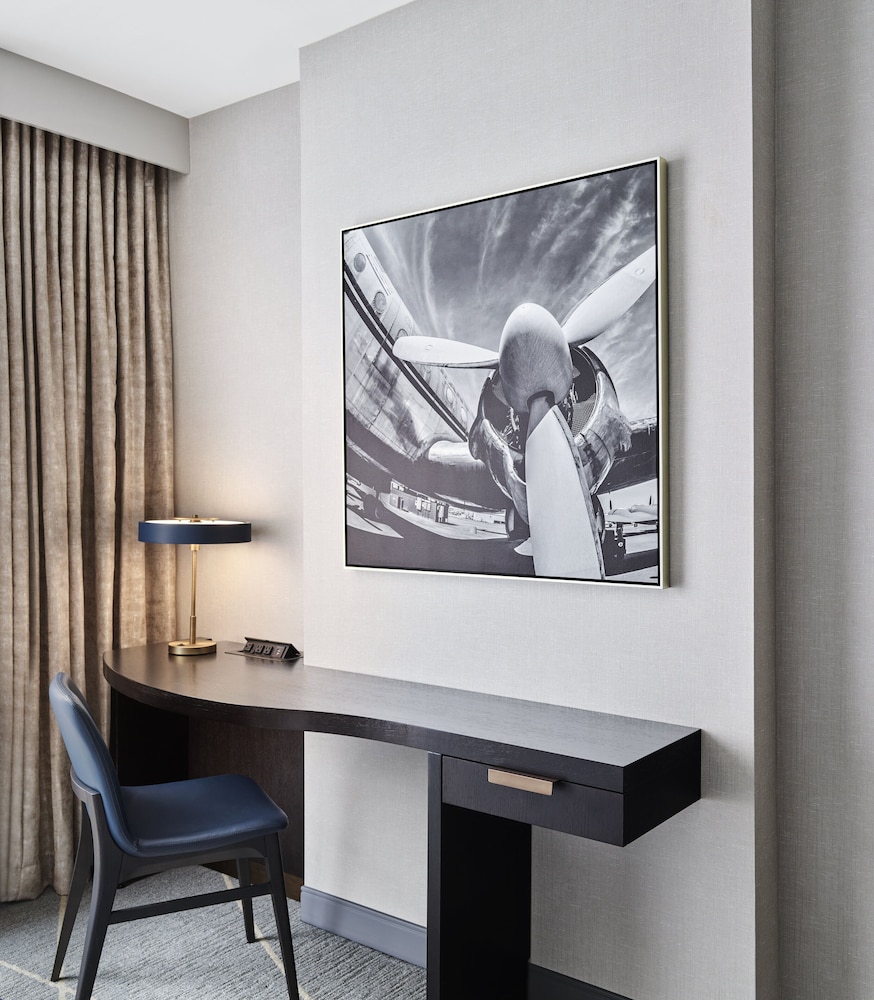 Executive Room, 1 King Bed - Photo 5