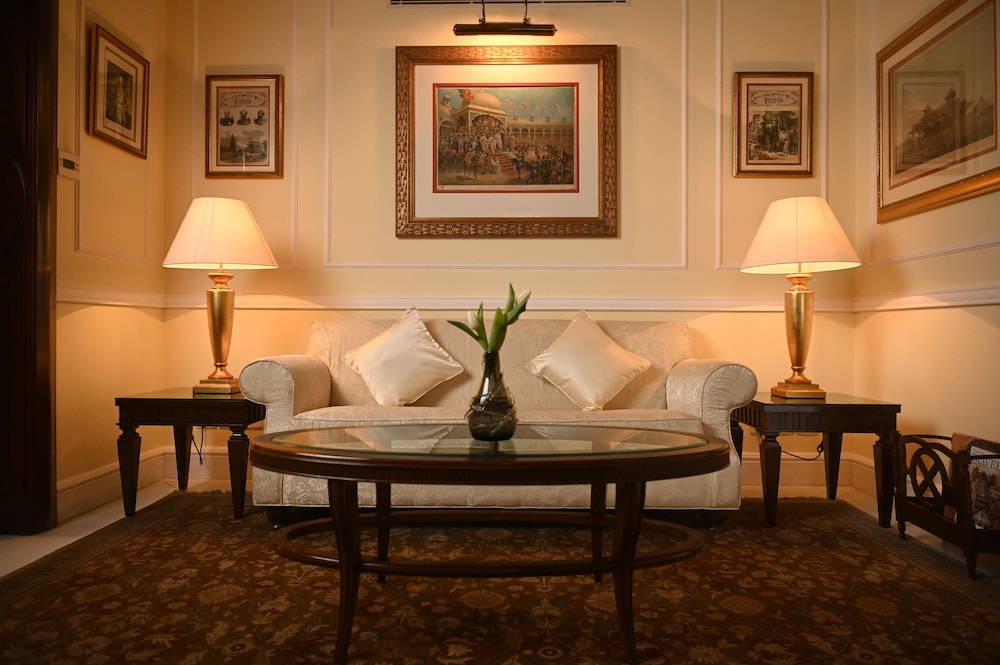 Suite (Heritage) - Photo 15