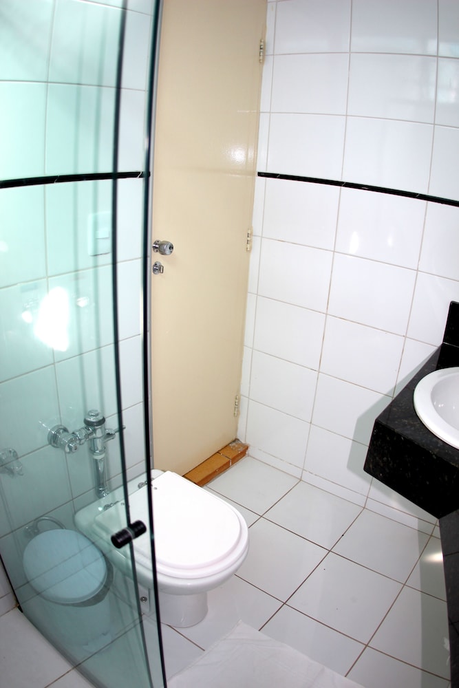 Executive Room - Photo 10