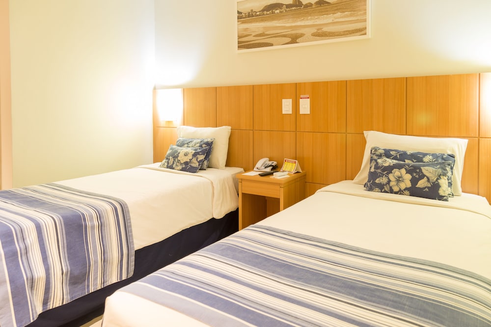 Deluxe Triple Room, 3 Twin Beds photo 2