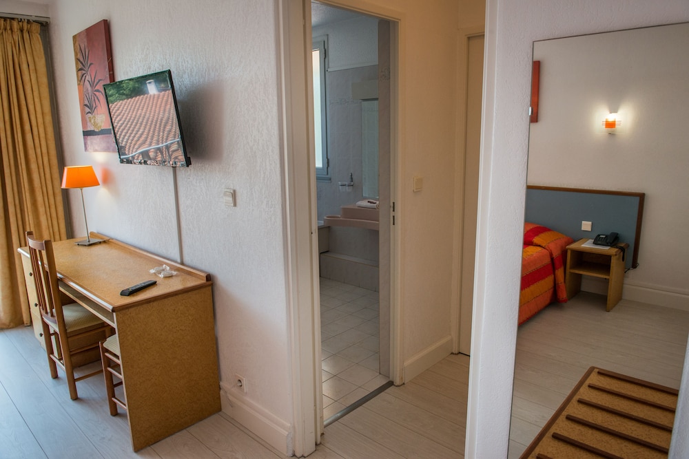 Quadruple Room photo 2