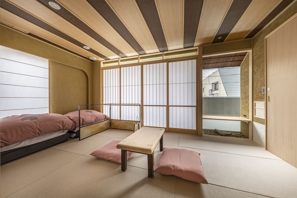 cyashitsu Suite Sugi photo 3