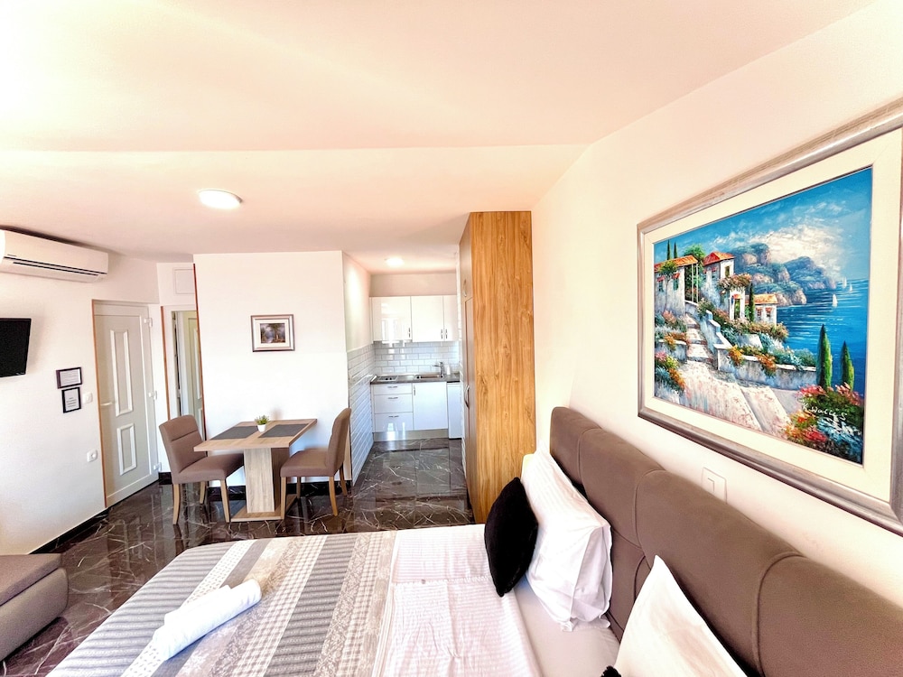Panoramic Studio, Sea View photo 2