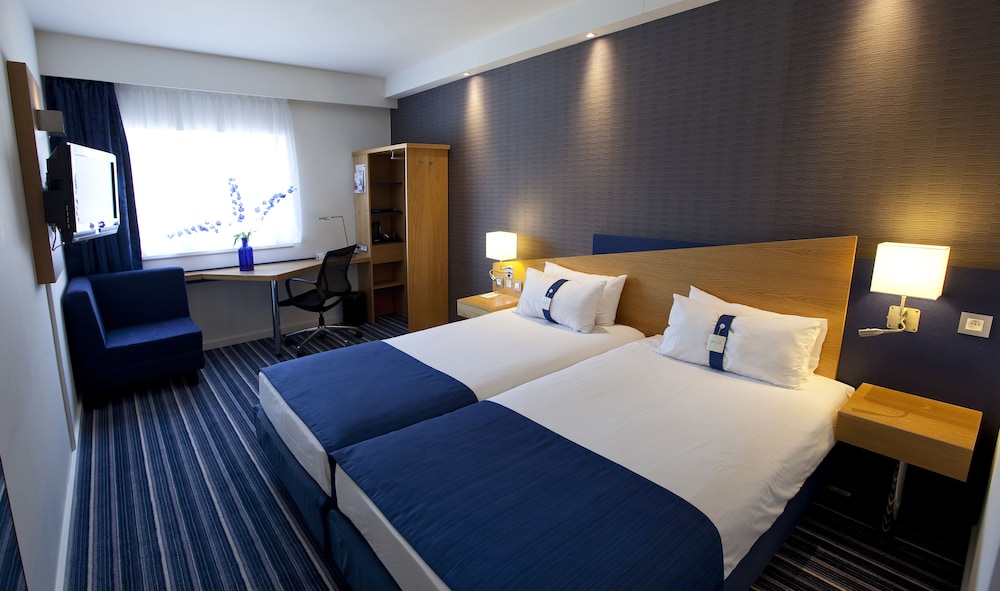 Standard Room, 2 Twin Beds (Free Breakfast) - Photo 5