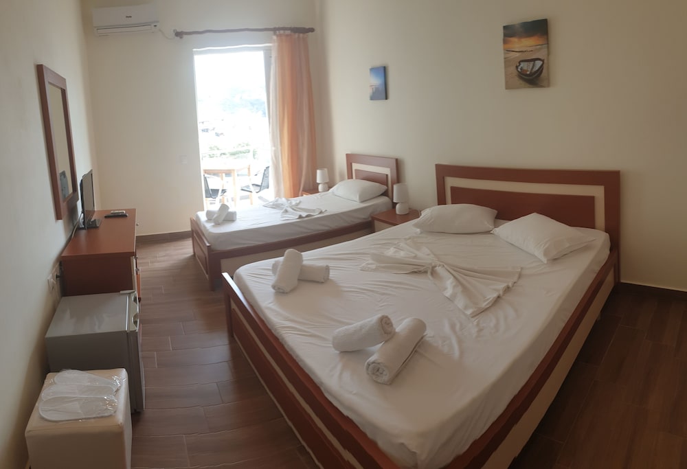 Panoramic Triple Room, Sea View