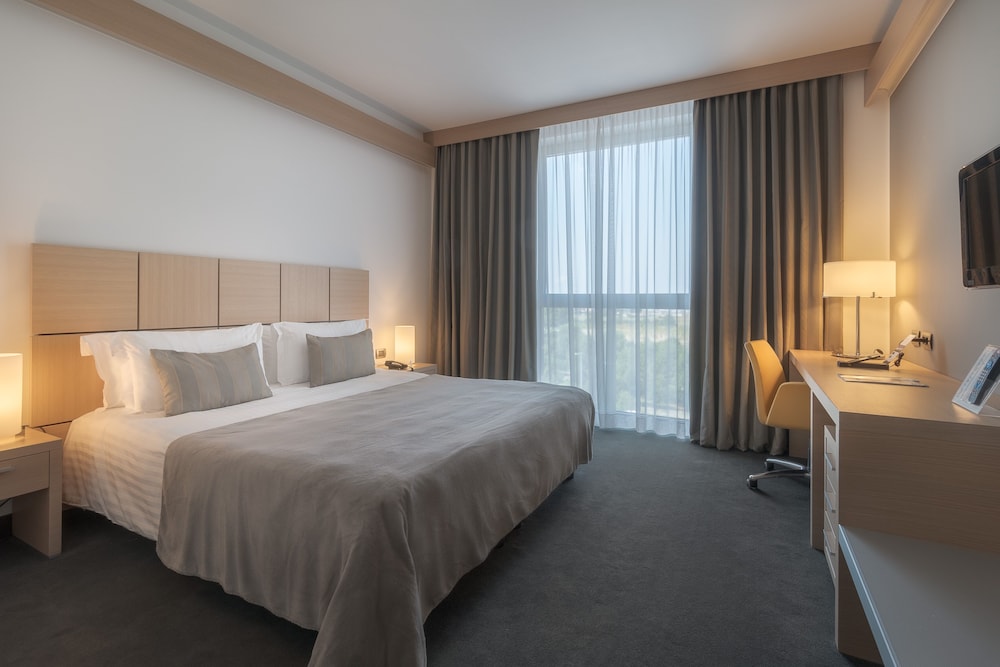 Superior Double Room, 1 King Bed - Photo 1