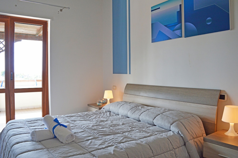 Deluxe Quadruple Room, Multiple Beds photo 3