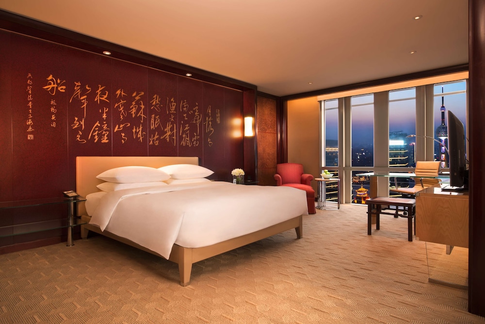 Club Room, 1 King Bed, River View (Deluxe) - Photo 4