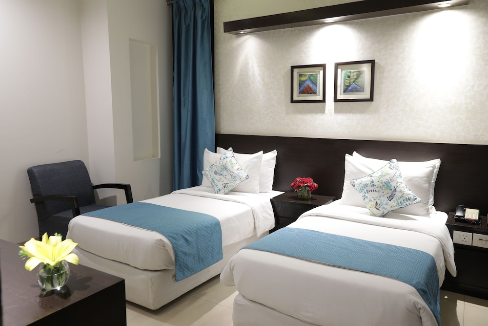 Deluxe Room, 1 Bedroom, Non Smoking - Photo 11