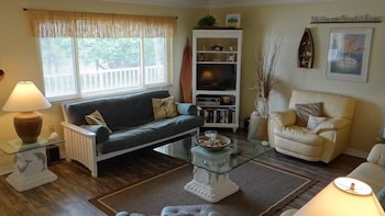 Condo, 1 Bedroom photo 2