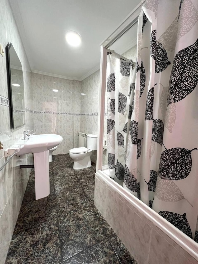 Double Room, Ensuite (Habitación 200) - Photo 3