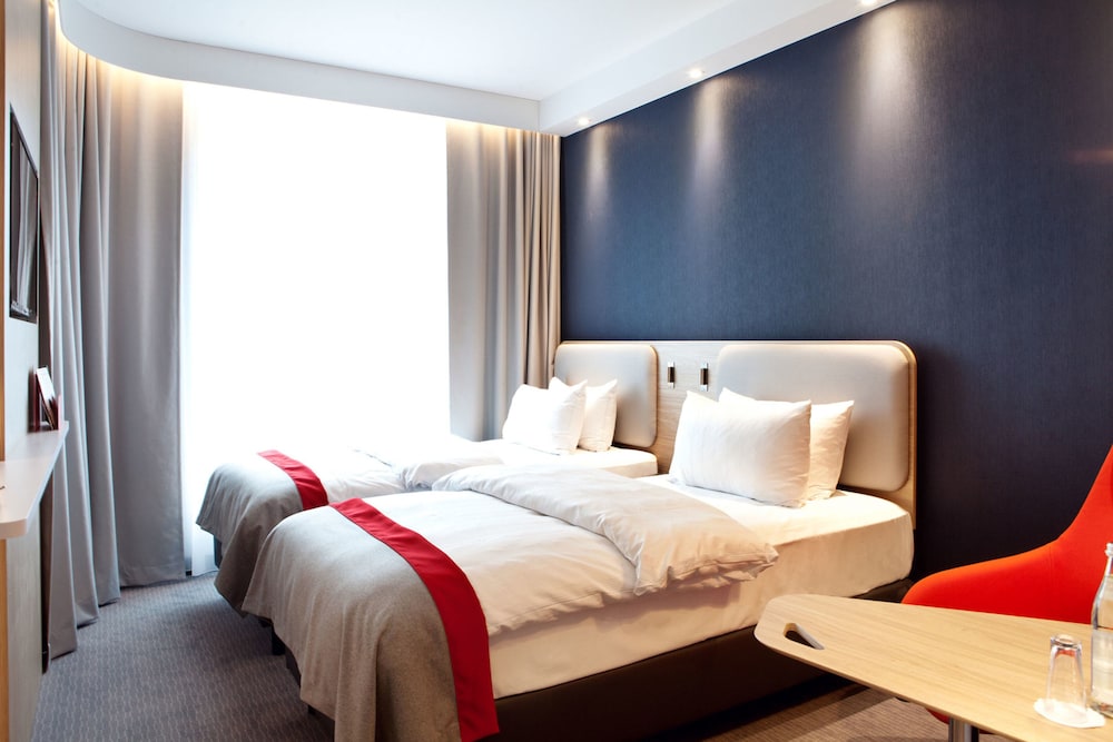 Standard Room, 2 Twin Beds, City View photo 1
