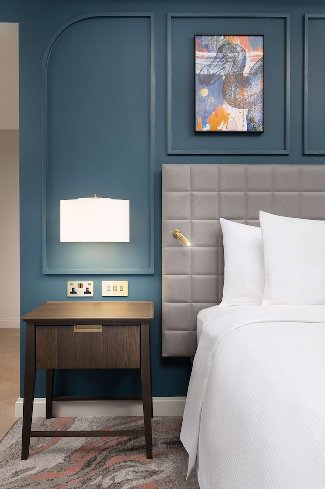 Junior Suite, 1 King Bed (St Paul's)