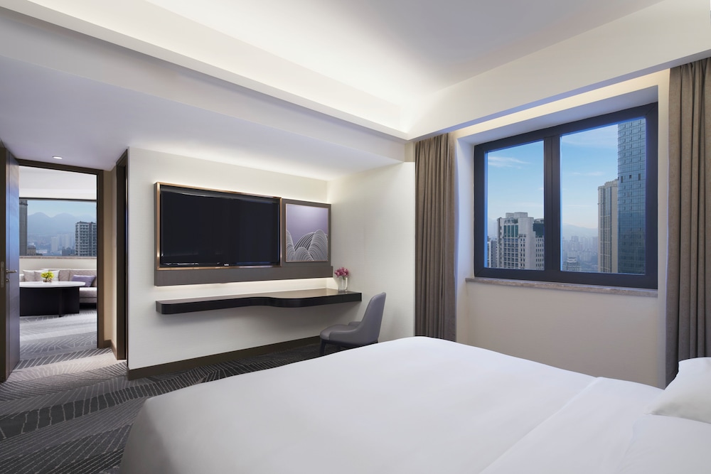 Regency Suite