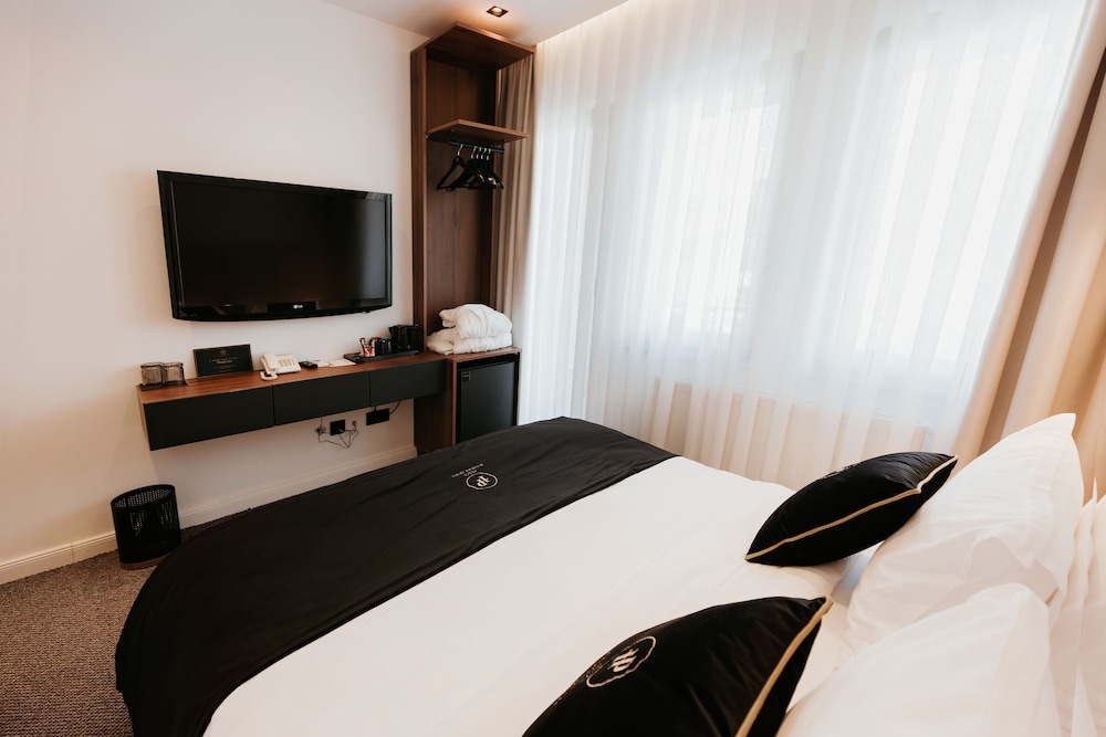 Standard Double Room - Photo 4