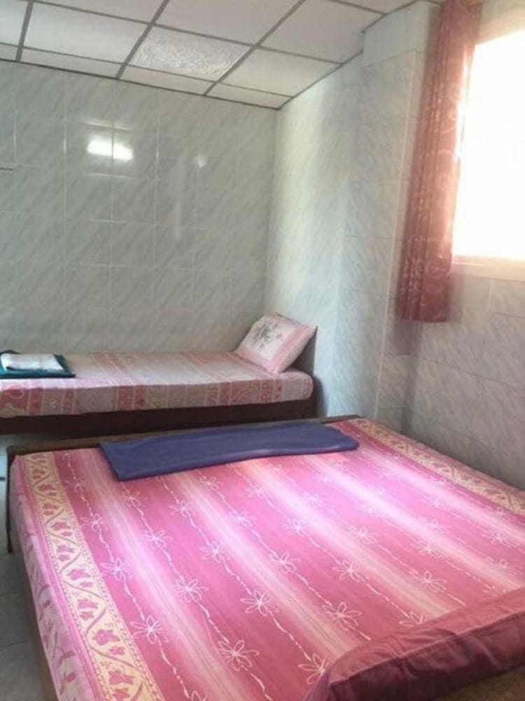 Standard Triple Room with Shared Bathroom photo 2