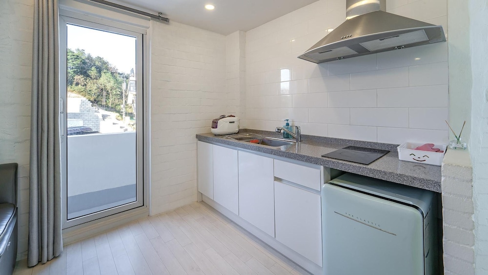 Basic Room, 1 Bedroom (402(Ocean view)) - Photo 2